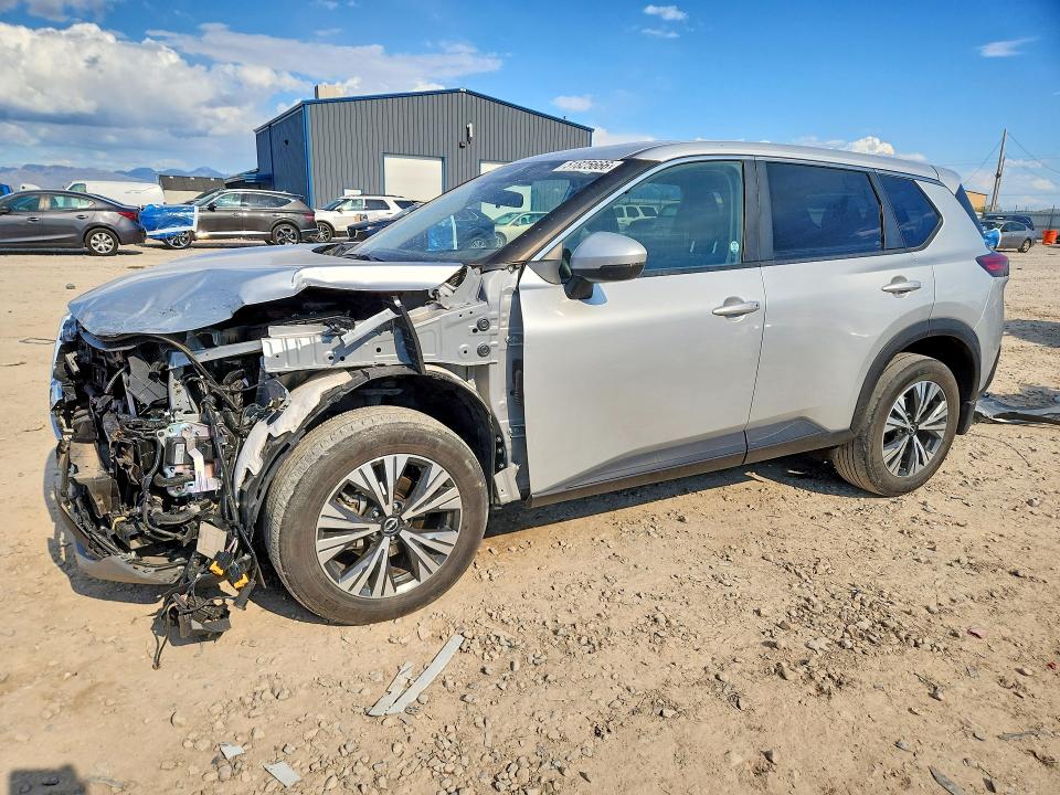 JN8BT3BB2PW180559
