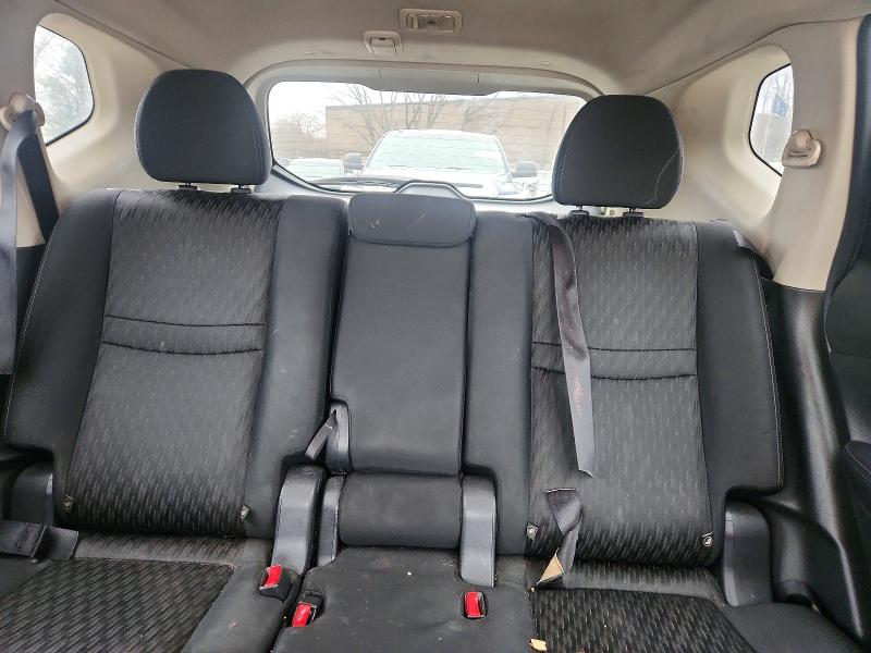KNMAT2MV8JP610038