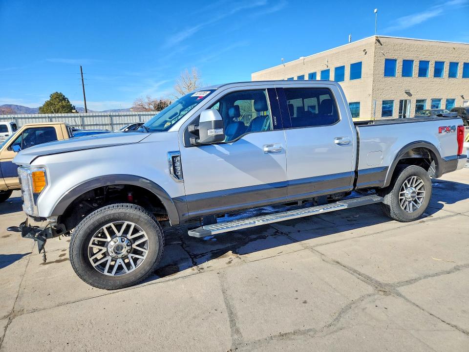 2017 FORD F250 — VIN 1FT7W2B62HEF14988