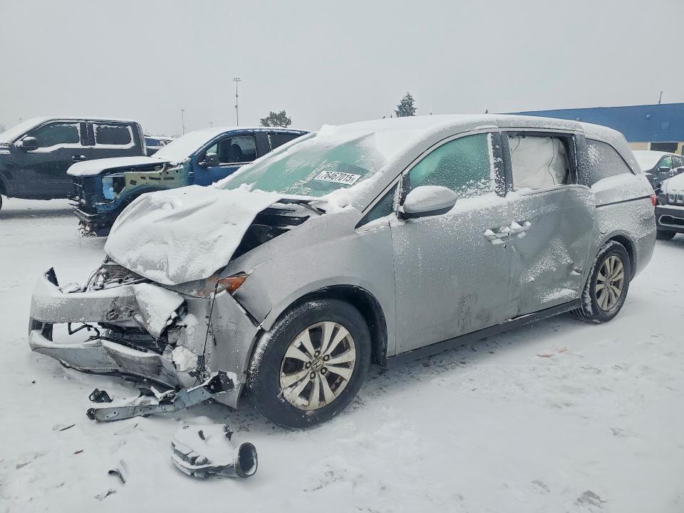 2016 HONDA ODYSSEY — VIN 5FNRL5H4XGB131175