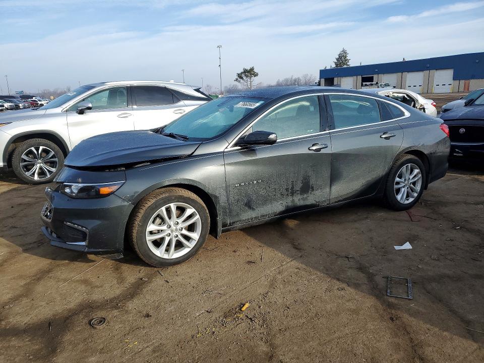 2018 CHEVROLET MALIBU — VIN 1G1ZD5ST5JF220337