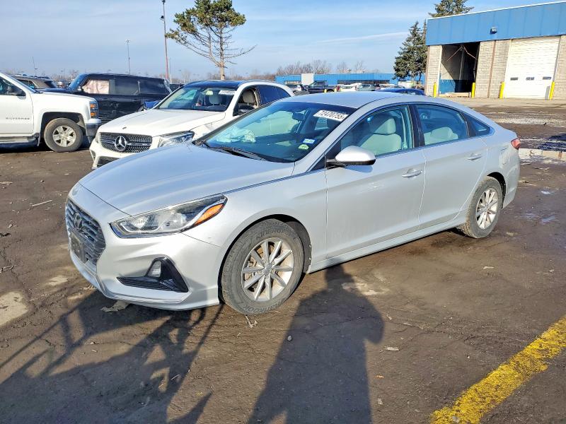 2018 HYUNDAI SONATA SE — VIN 5NPE24AF2JH639740