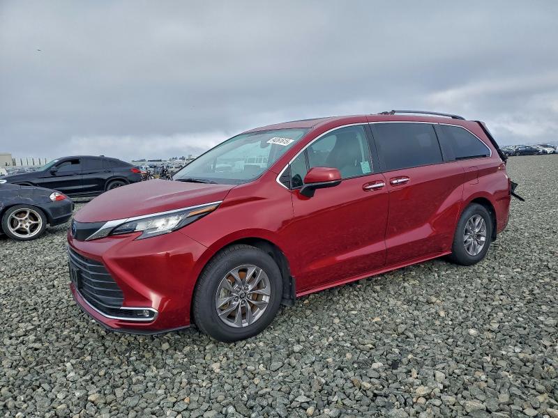 2022 TOYOTA SIENNA — VIN 5TDYRKEC5NS125636