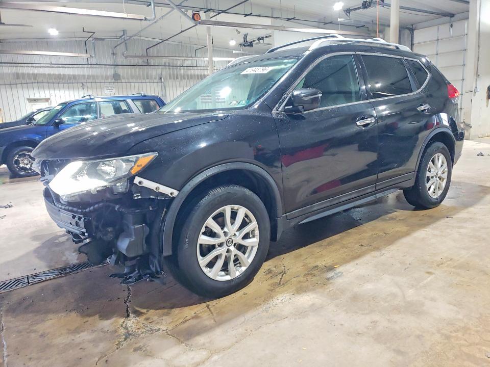 2017 NISSAN ROGUE — VIN 5N1AT2MV4HC810685