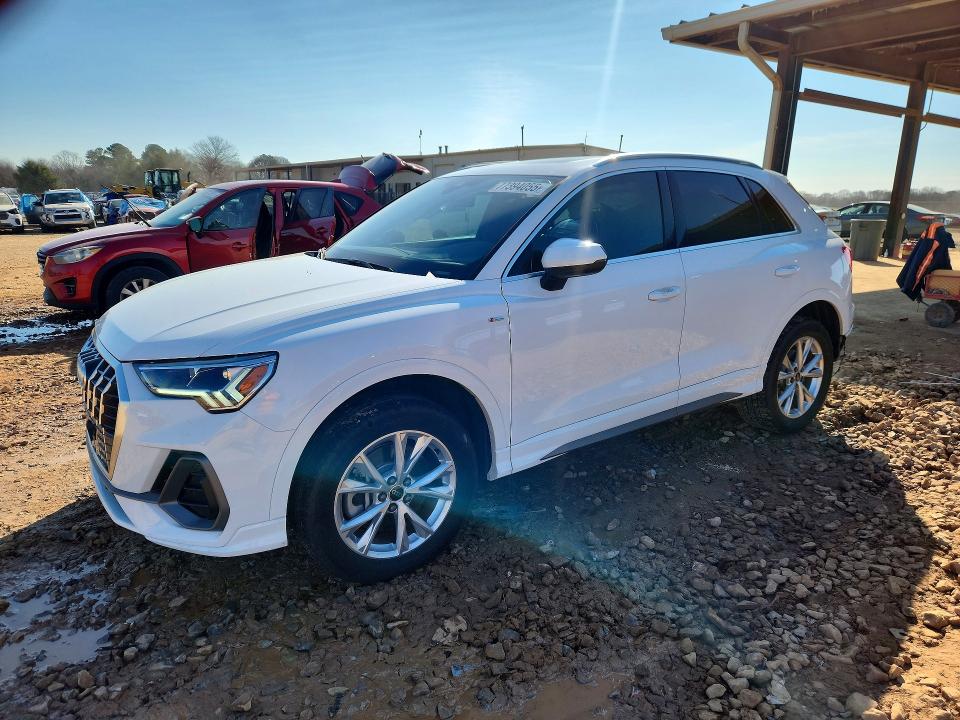 2024 AUDI Q3 — VIN WA1EECF32R1065072