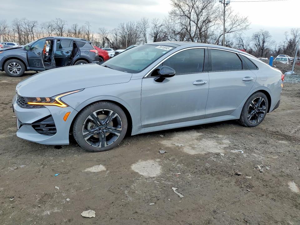 2021 KIA K5 — VIN 5XXG64J21MG081230