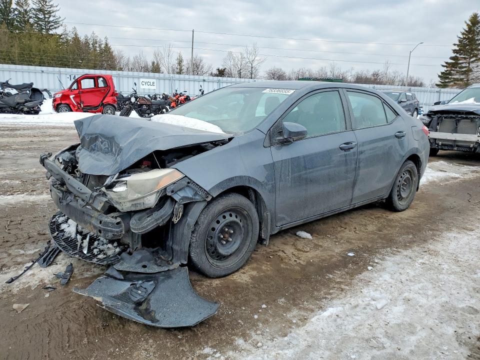 2015 TOYOTA COROLLA — VIN 2T1BURHE1FC239945