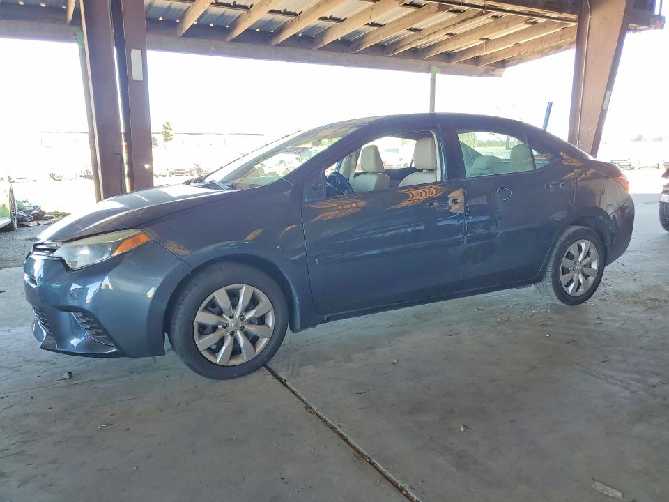 2015 TOYOTA COROLLA — VIN 5YFBURHE0FP275111