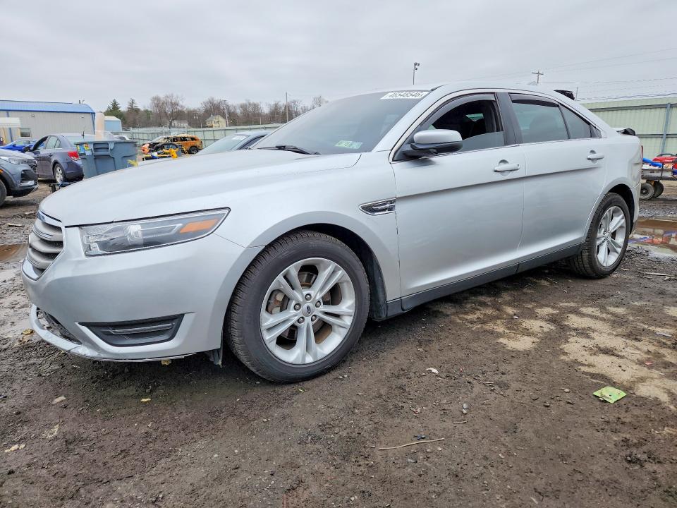 2015 FORD TAURUS — VIN 1FAHP2E82FG105332