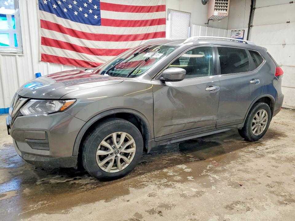 2017 NISSAN ROGUE — VIN JN8AT2MV1HW026844