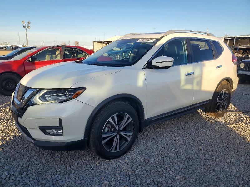 2017 NISSAN ROGUE — VIN 5N1AT2MV6HC869639