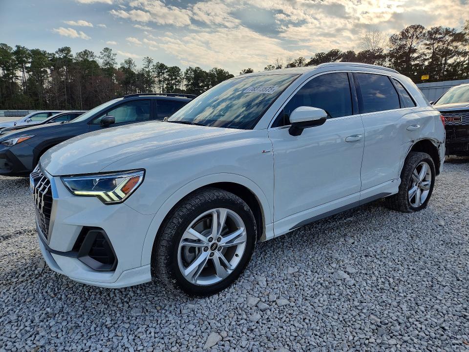 2024 AUDI Q3 — VIN WA1EECF31R1076628