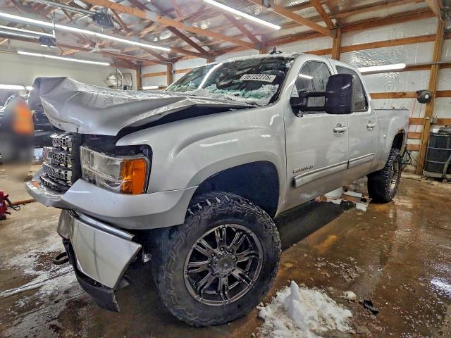 2013 GMC SIERRA K25 — VIN 1GT121E8XDF128316