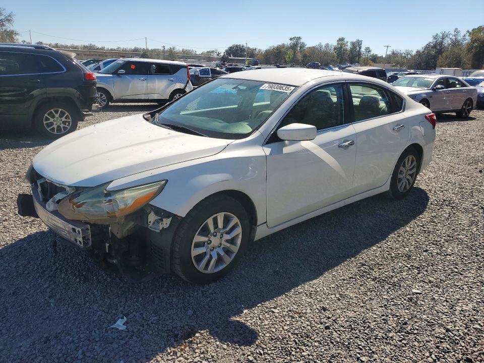 2016 NISSAN ALTIMA — VIN 1N4AL3AP1GC143840