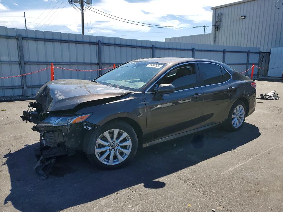 2019 TOYOTA CAMRY — VIN 4T1B11HK3KU761551
