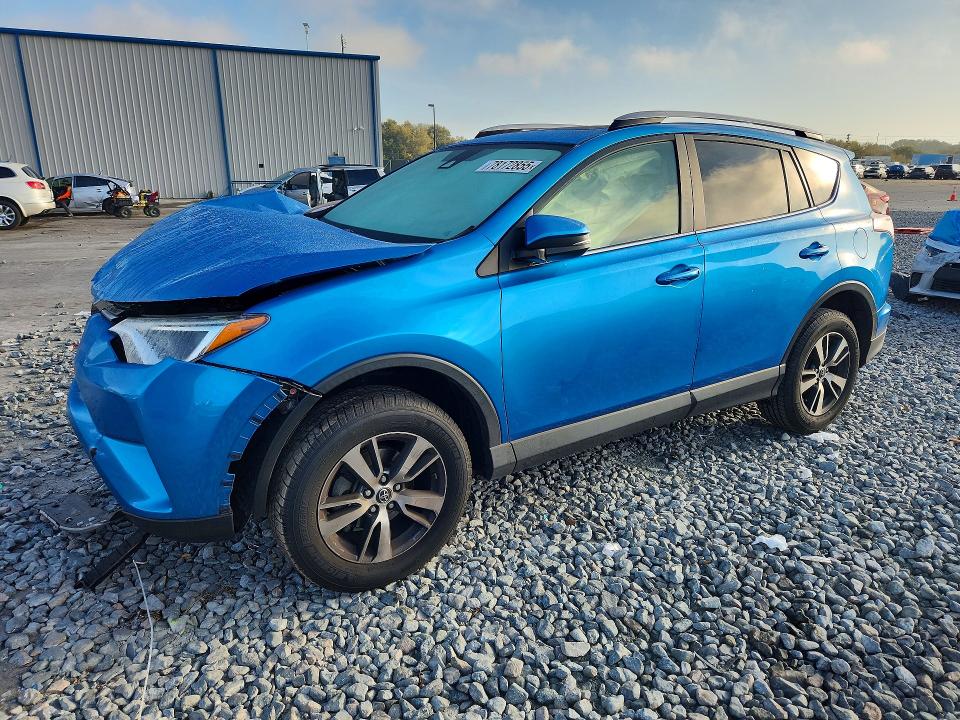 2017 TOYOTA RAV4 — VIN JTMWFREV8HD097504