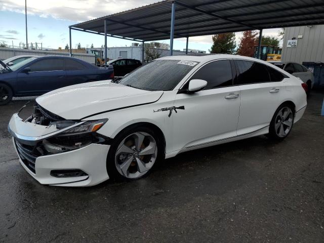 2018 HONDA ACCORD TOU — VIN 1HGCV1F92JA194604
