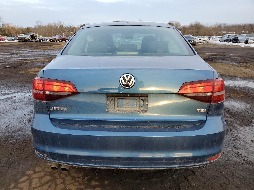3VW2B7AJ3HM395168