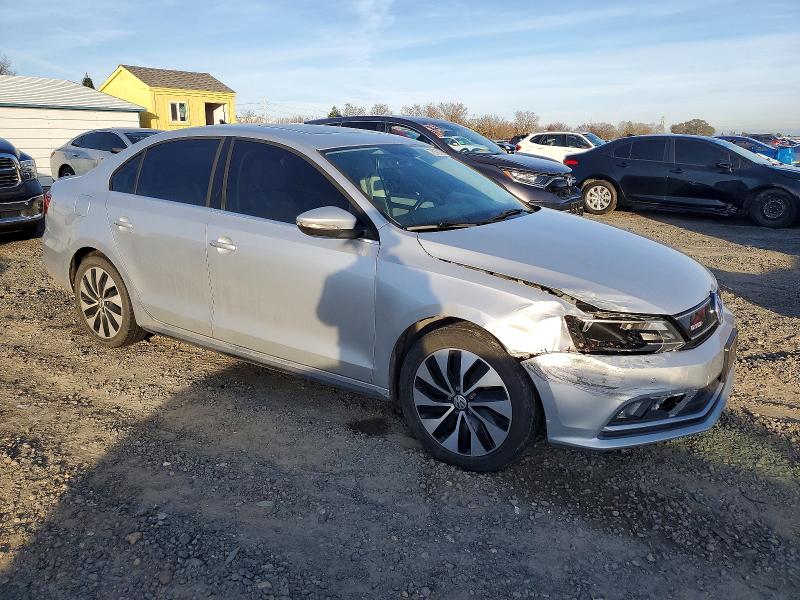 3VW637AJ0GM232653