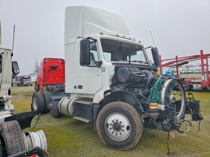 2023 VOLVO VN VNL — VIN 4V4NC9EH8PN330650
