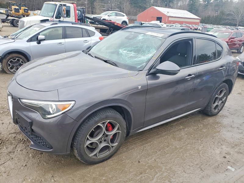 2022 ALFA ROMEO STELVIO TI — VIN ZASPAKBN1N7D39663