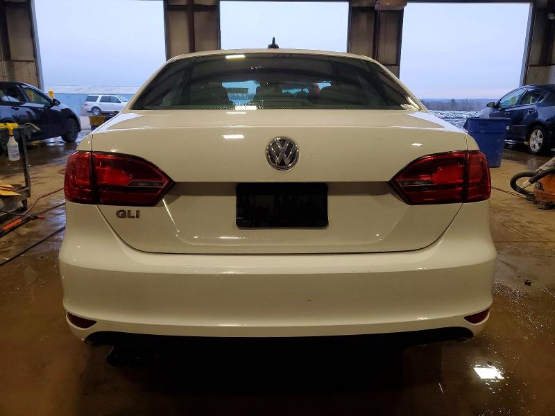 3VW4A7AJ5CM014893