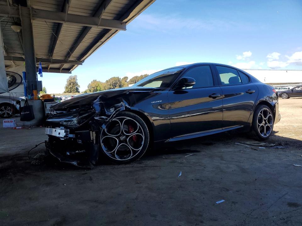 2022 ALFA ROMEO GIULIA — VIN ZARFAMBN4N7656858