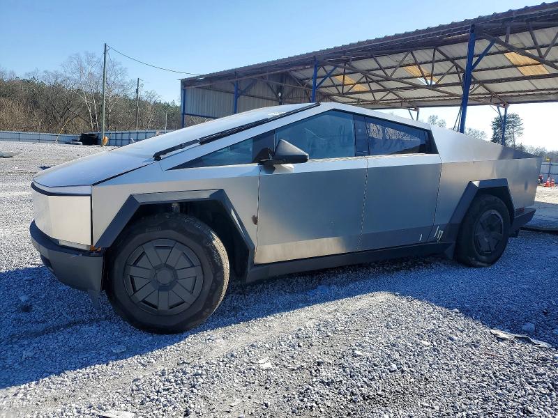 2024 TESLA CYBERTRUCK — VIN 7G2CEHED8RA050498