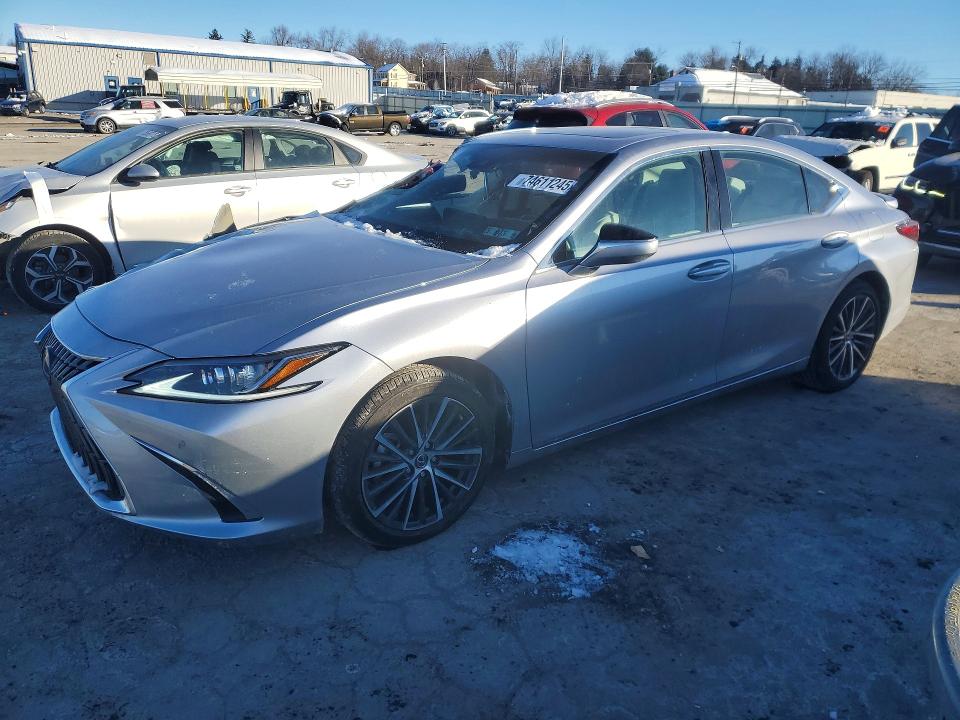 2025 LEXUS ES 300H BA — VIN 58ADA1C13SU060637