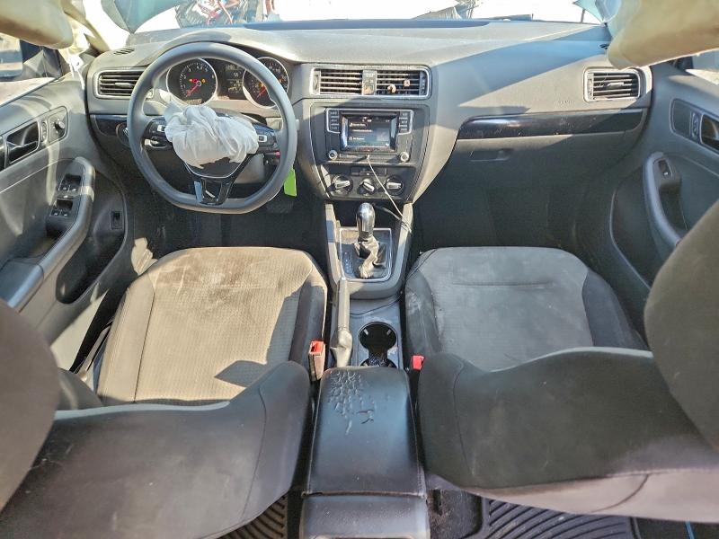 3VW2B7AJ5JM247108