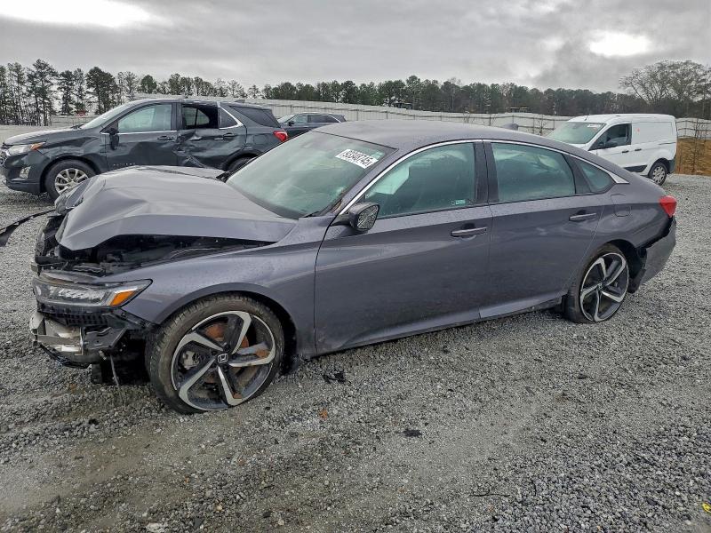 2018 HONDA ACCORD SPO — VIN 1HGCV1F3XJA233130