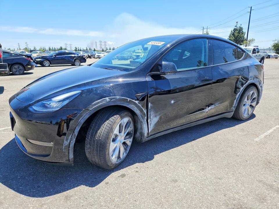 2023 TESLA MODEL Y — VIN 7SAYGDEE5PA045084