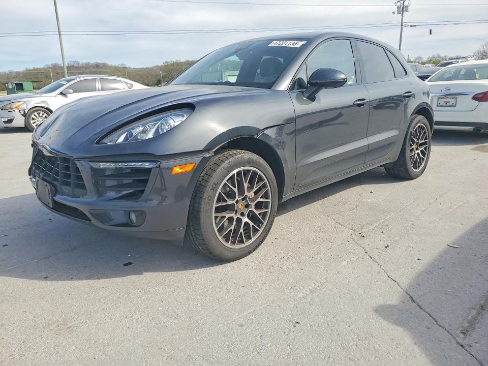 2018 PORSCHE MACAN — VIN WP1AB2A52JLB35807