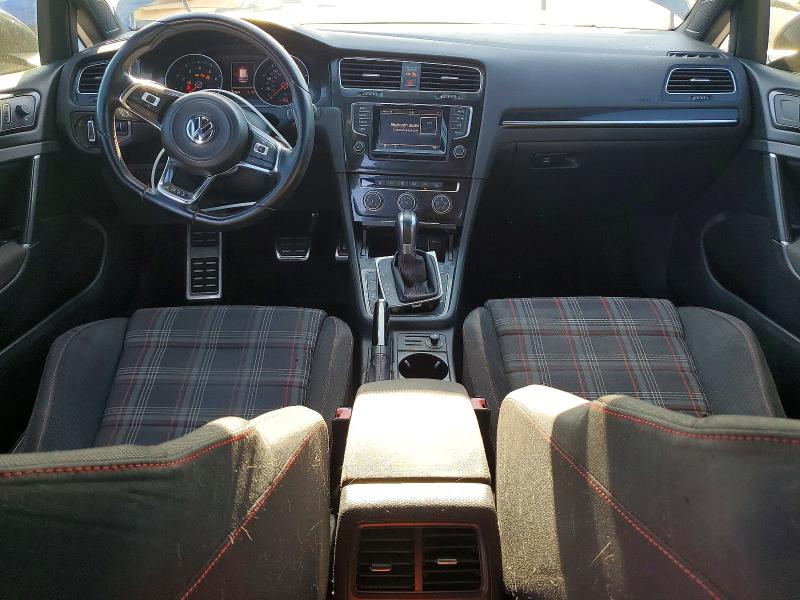 3VW4T7AU8FM051557