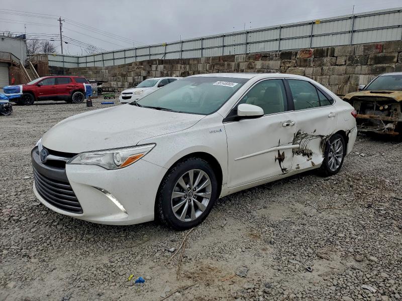 2015 TOYOTA CAMRY HYBR — VIN 4T1BD1FK2FU175228