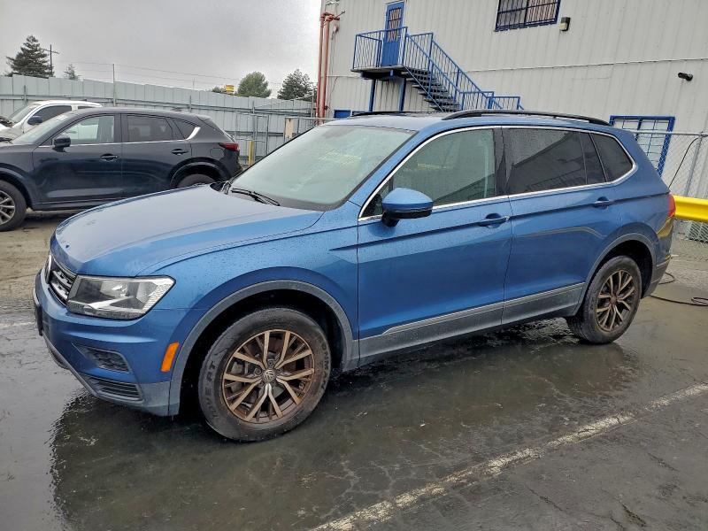 2018 VOLKSWAGEN TIGUAN SE — VIN 3VV2B7AX0JM218091