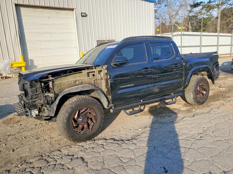 2019 TOYOTA TACOMA DOU — VIN 5TFCZ5AN1KX195384
