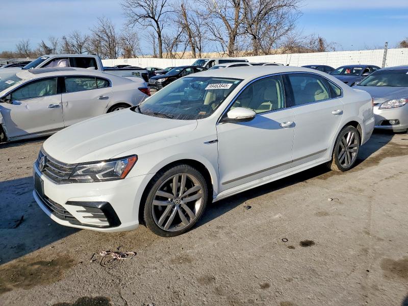 2017 VOLKSWAGEN PASSAT — VIN 1VWDT7A34HC086284