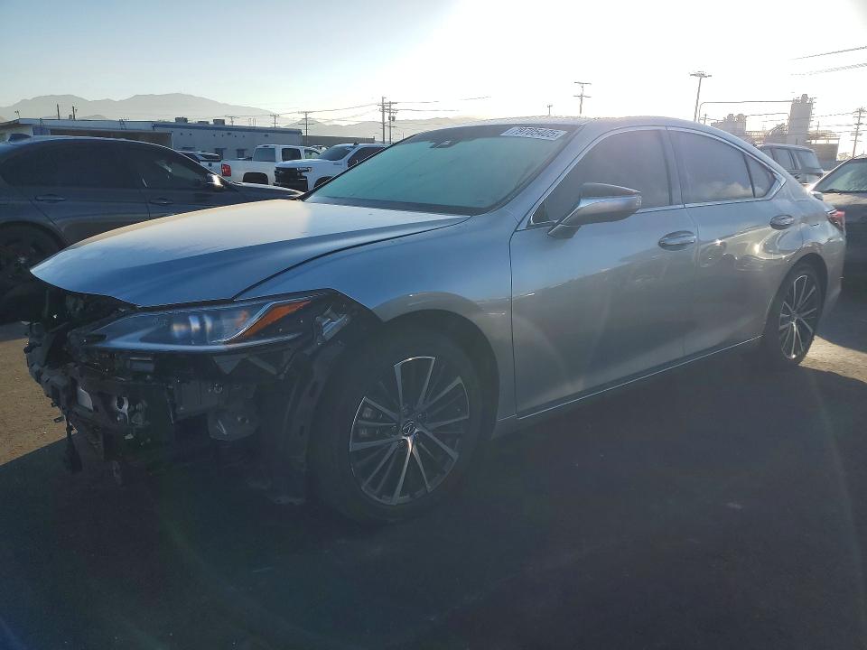 2024 LEXUS ES 300H — VIN 58ADA1C18RU043830