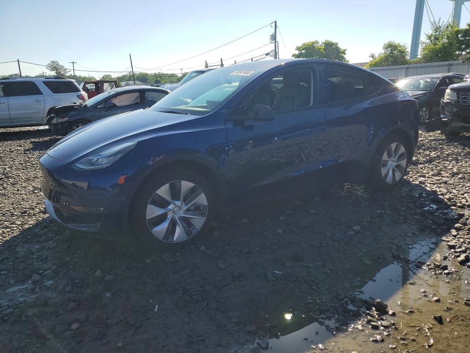 2022 TESLA Y — VIN 7SAYGDEE6NA020580