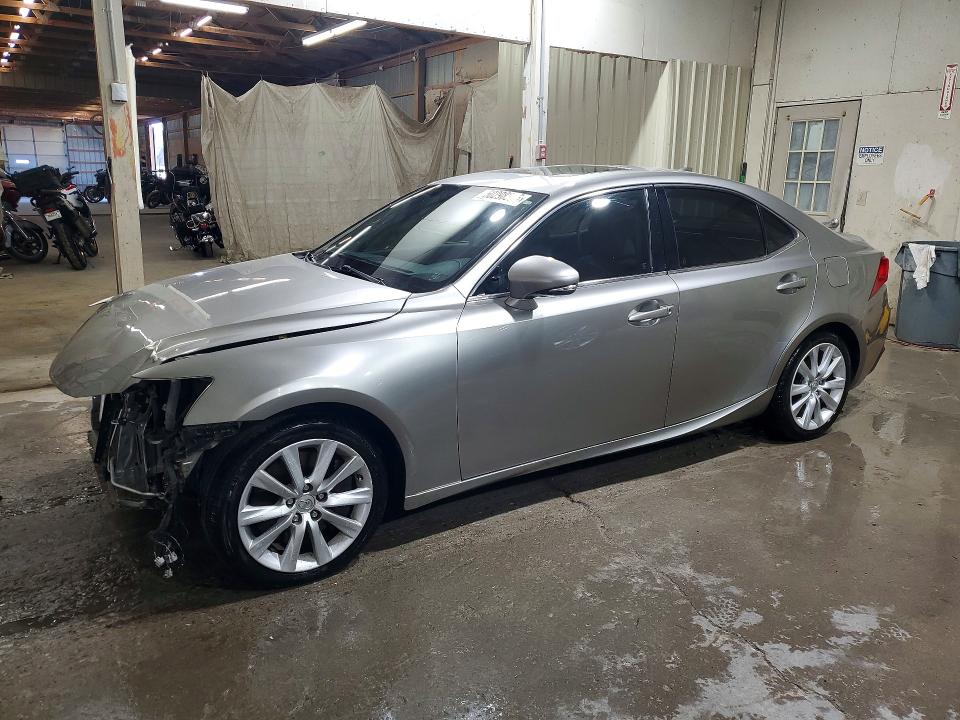 2016 LEXUS IS — VIN JTHCM1D27G5008319