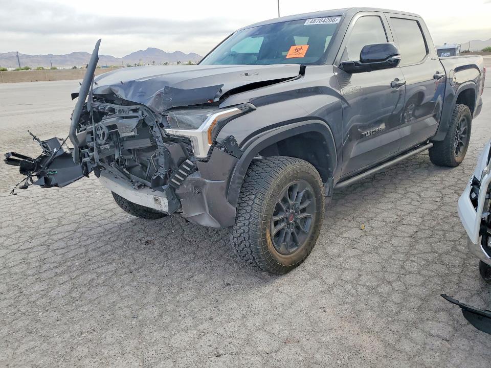 2025 TOYOTA TUNDRA — VIN 5TFWA5DB4SX310551