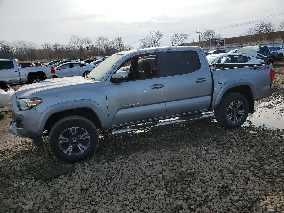 2017 TOYOTA TACOMA — VIN 3TMCZ5ANXHM115613