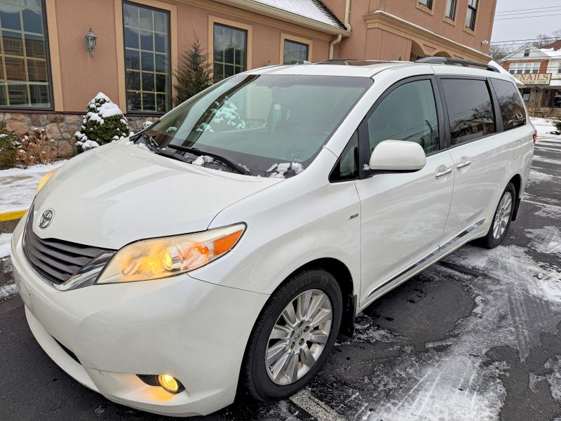 2016 TOYOTA SIENNA XLE — VIN 5TDDK3DC7GS139115