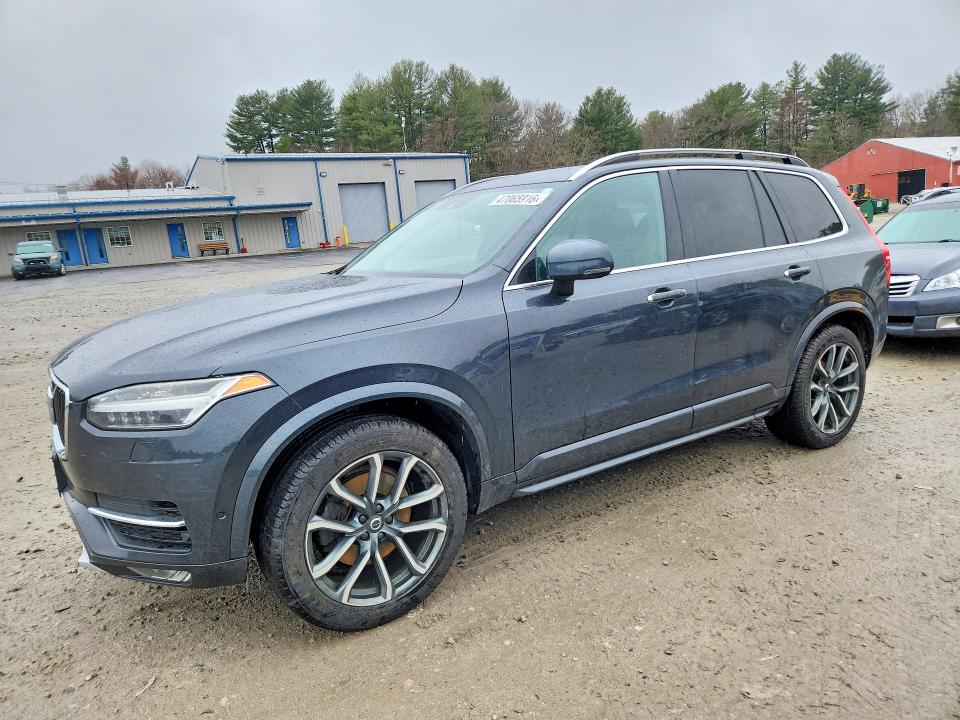 2016 VOLVO XC90 — VIN YV4A22PK2G1031382
