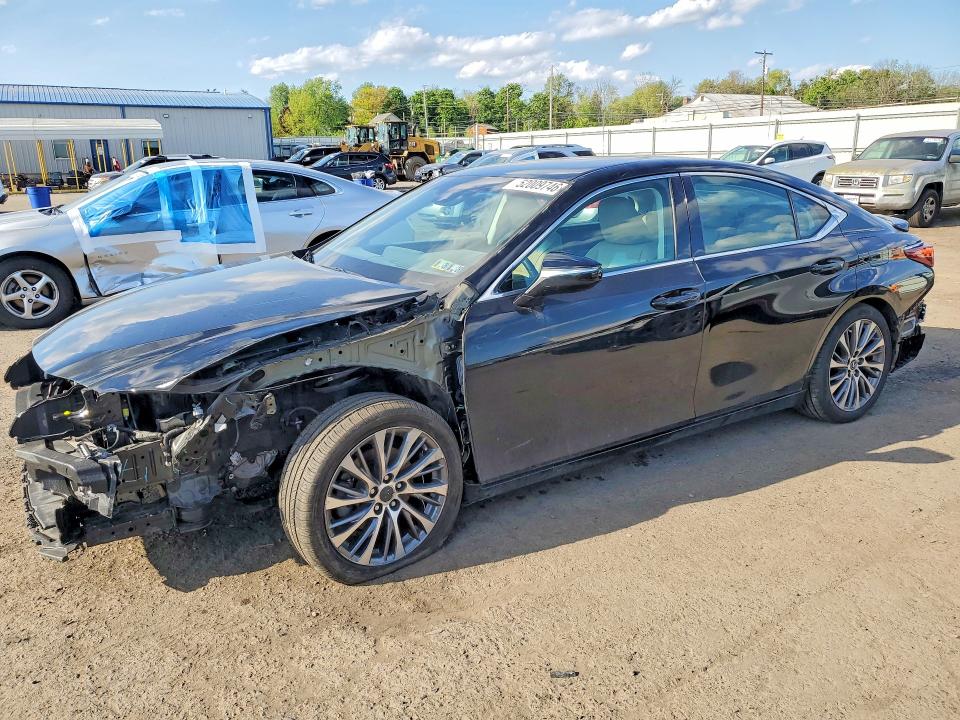 2020 LEXUS ES — VIN 58ADZ1B16LU070803