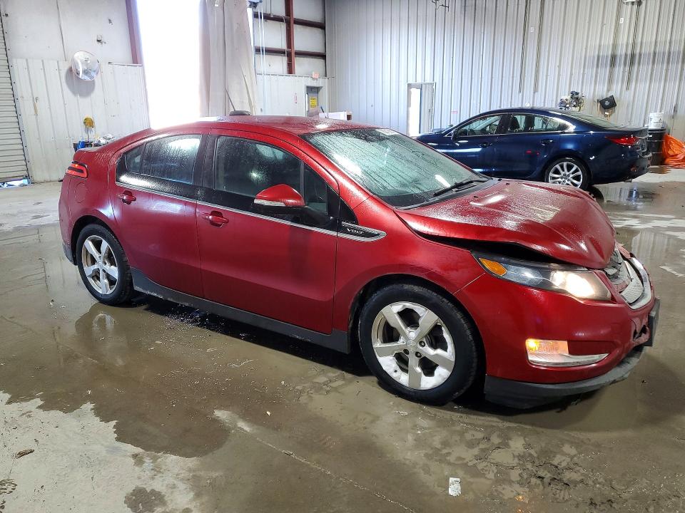 1G1RD6E40FU113595