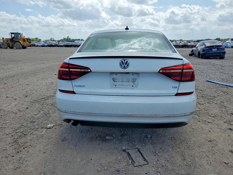 1VWLA7A32KC003122