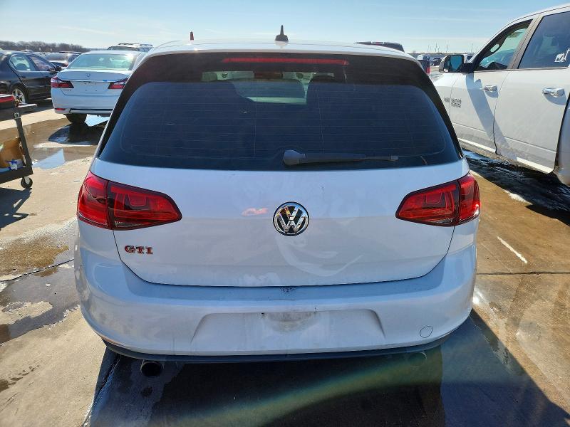 3VW547AU1HM022132