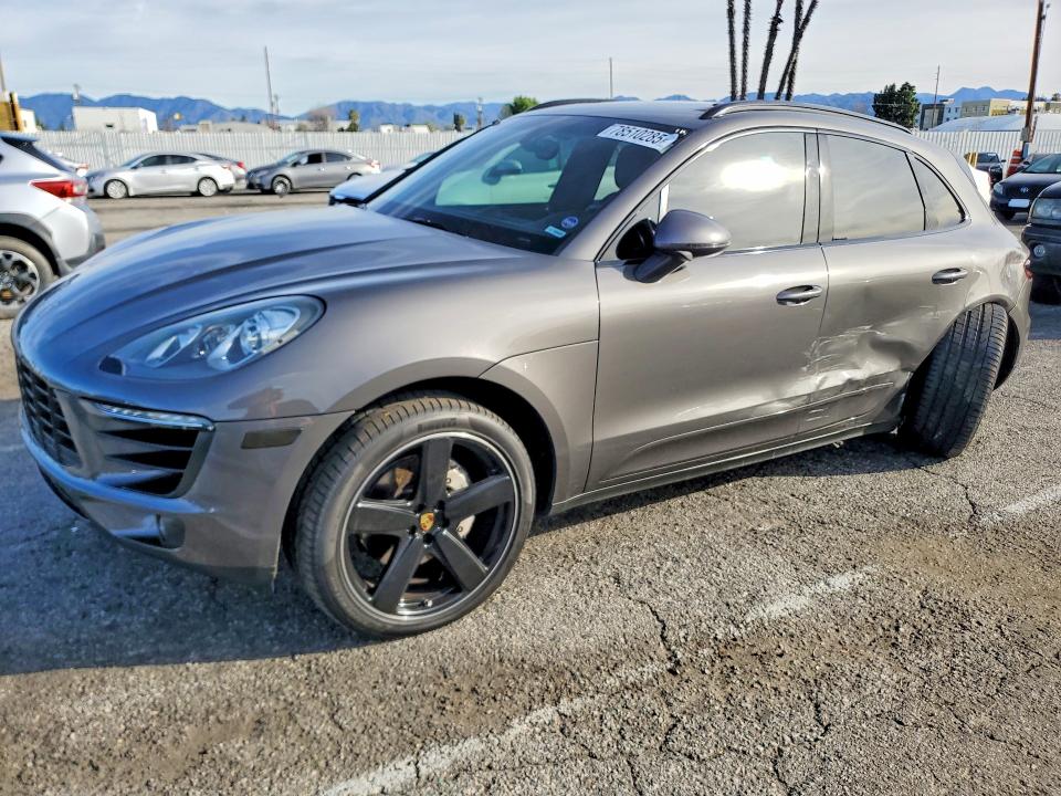 2016 PORSCHE MACAN — VIN WP1AB2A51GLB56950
